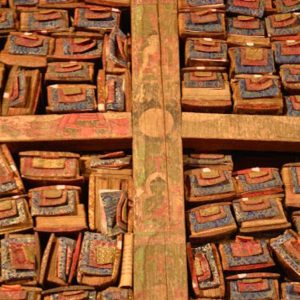 Manuscritos biblioteca del tibet portada cuadrada