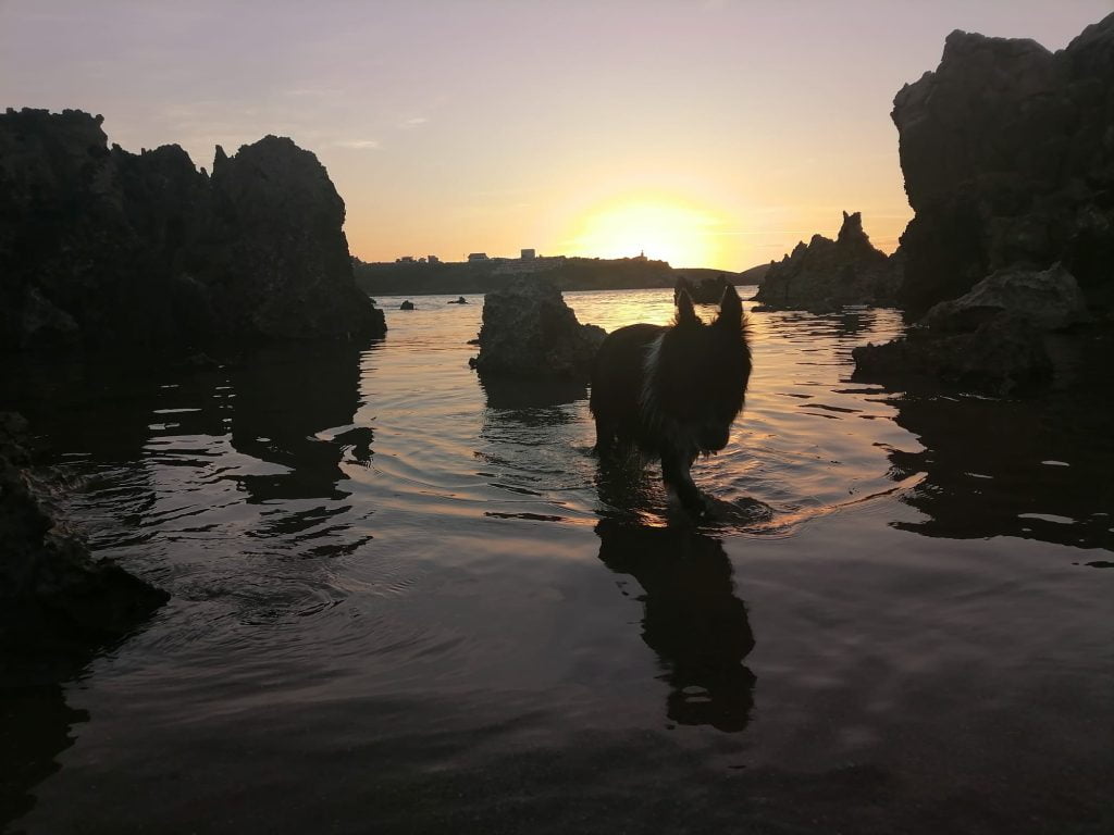 Playa del Huevo frito atardeciendo