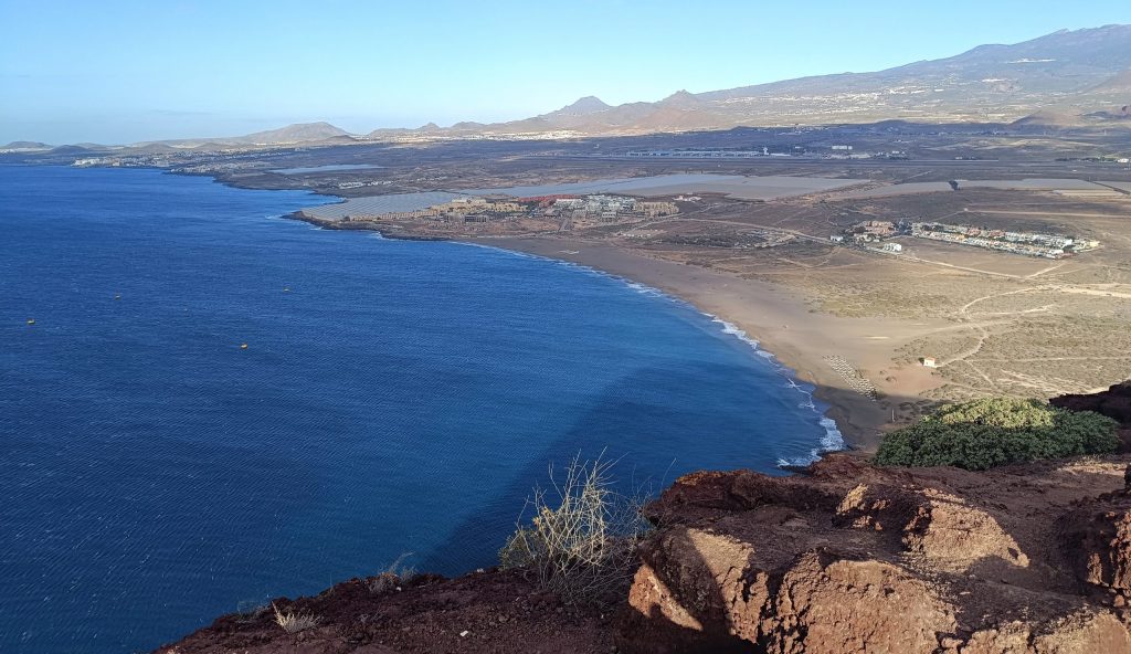 Los Abrigos desde la montaña roja